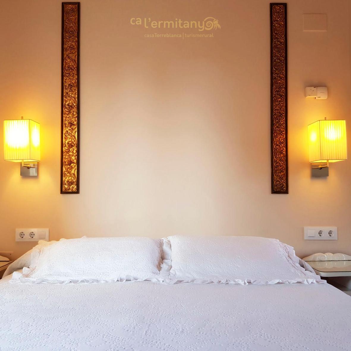 Ca L' Ermitanyo- Casa Torre Blanca Guest House Suria ภายนอก รูปภาพ